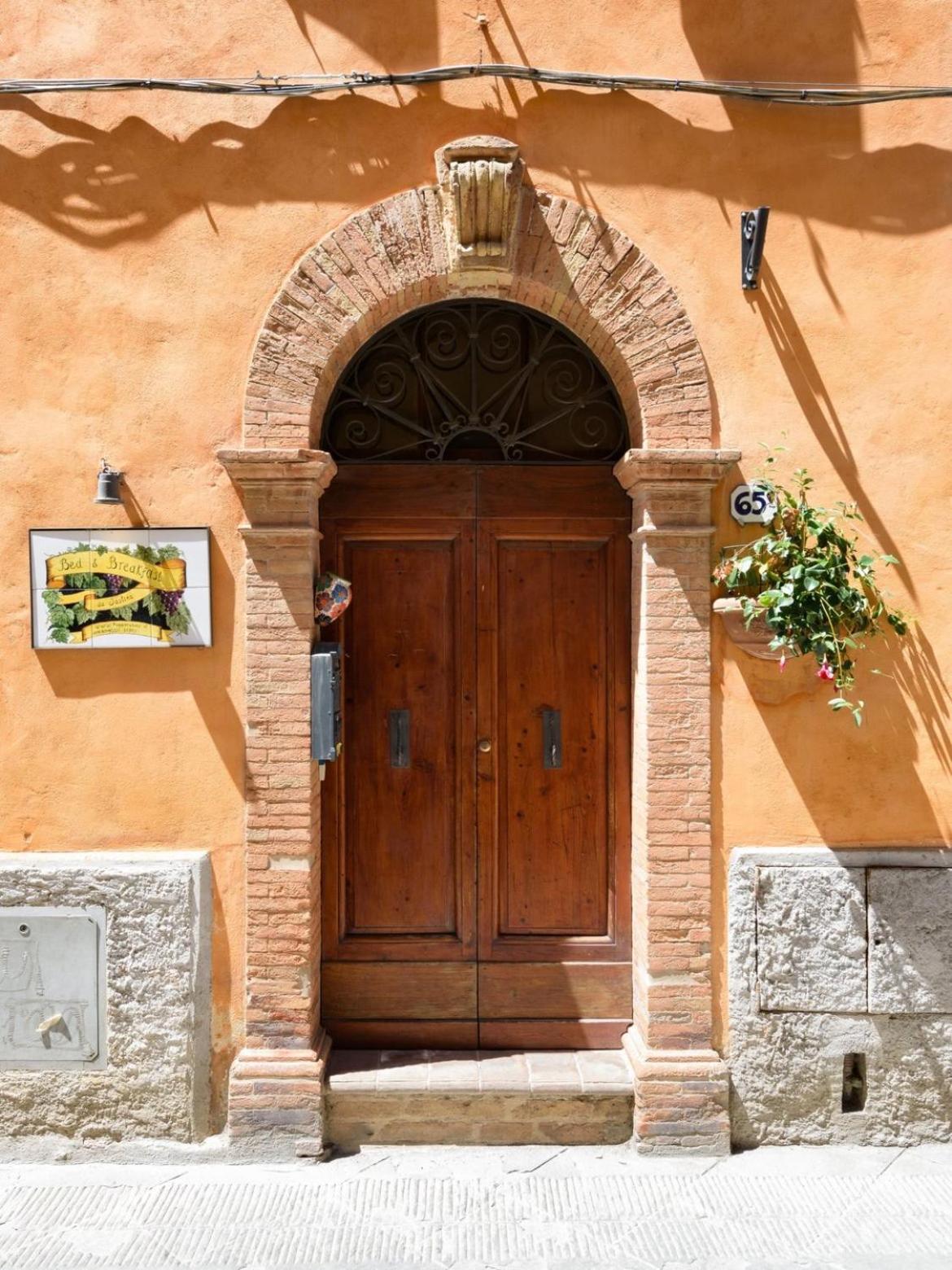 Guesthouse Da Idolina Dal 1946 Montalcino Exterior foto